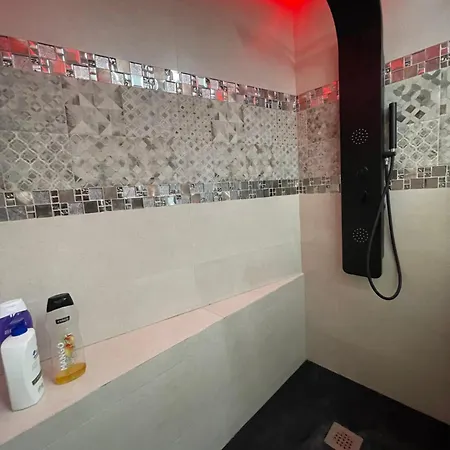 Apartment Piso Luxori Santa Coloma de Gramenet