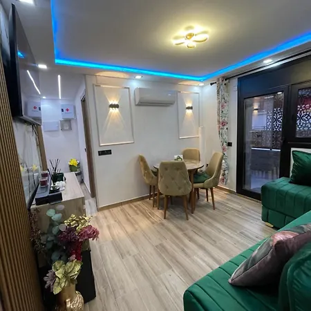 Apartment Piso Luxori